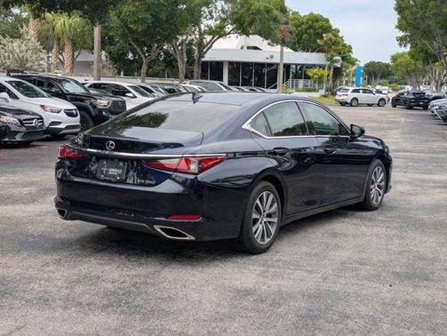 2020 Lexus ES 350 Base