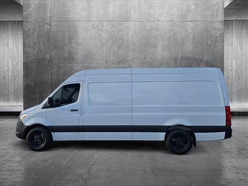 2025 Mercedes-Benz Sprinter 2500 High Roof