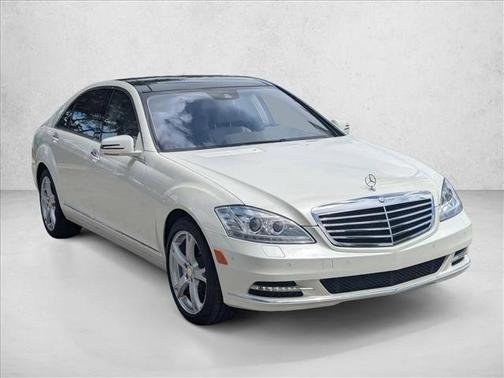 Diamond White Metallic 2013 Mercedes-Benz S-Class 4MATIC