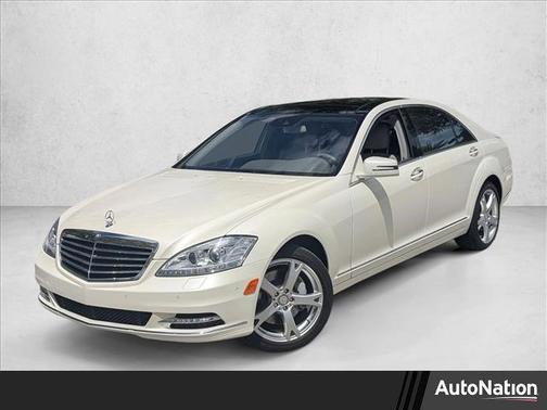 Diamond White Metallic 2013 Mercedes-Benz S-Class 4MATIC