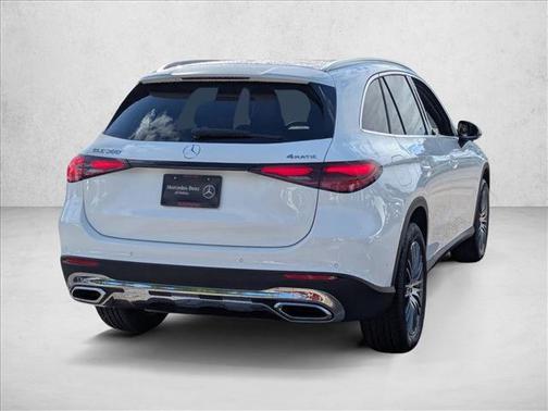 2026 Mercedes-Benz GLC 300 4MATIC