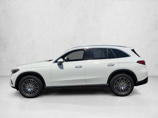 2025 Mercedes-Benz GLC 300 Base