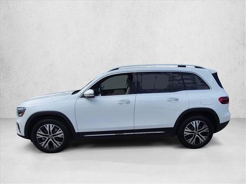 Polar White 2026 Mercedes-Benz GLB 250 4MATIC