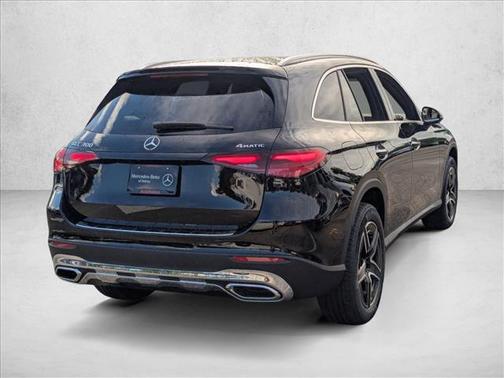 2026 Mercedes-Benz GLC 300 4MATIC