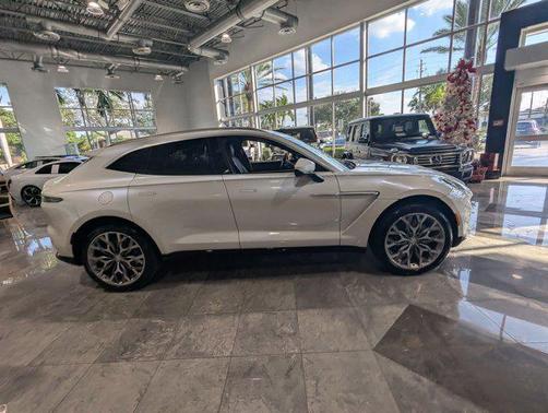 2021 Aston Martin DBX AWD