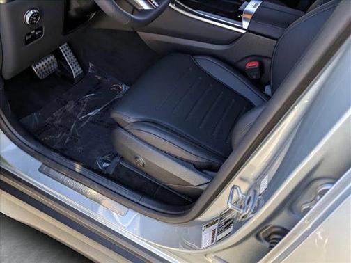 2025 Mercedes-Benz GLC 350e Base