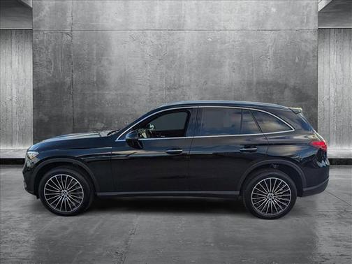 2025 Mercedes-Benz GLC 300 Base