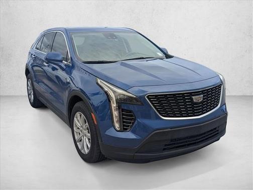 Wave Metallic 2023 Cadillac XT4 Luxury
