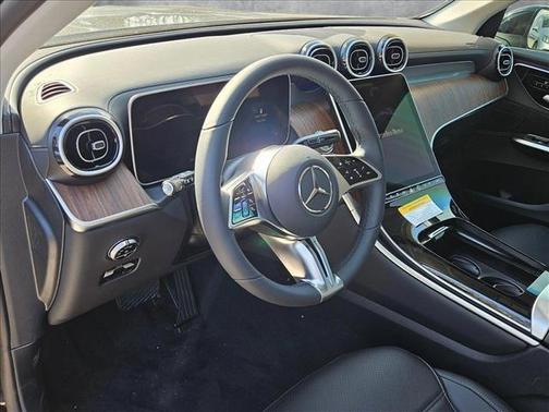 2025 Mercedes-Benz GLC 350e Base