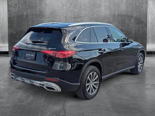 2025 Mercedes-Benz GLC 300 4MATIC