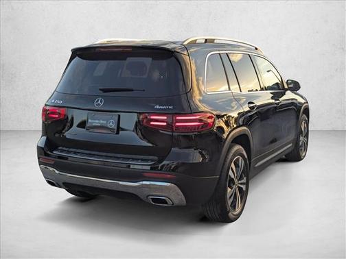 2026 Mercedes-Benz GLB 250 4MATIC