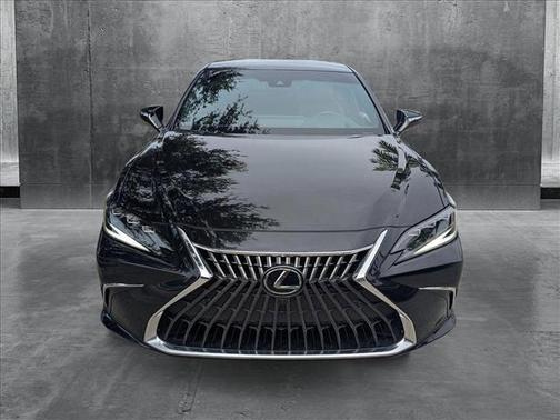2024 Lexus ES 350 Ultra Luxury