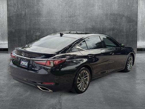 2024 Lexus ES 350 Ultra Luxury