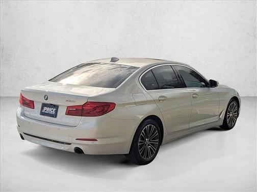 2019 BMW 530 530i