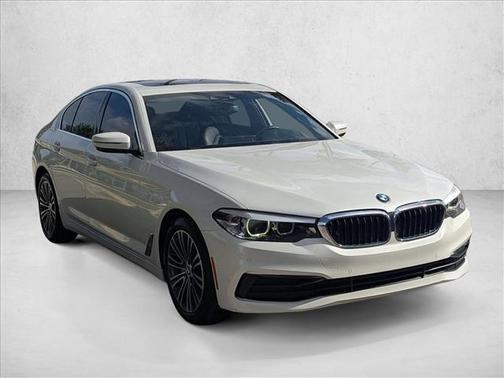 2019 BMW 530 530i