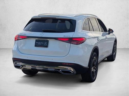 2026 Mercedes-Benz GLC 300 4MATIC