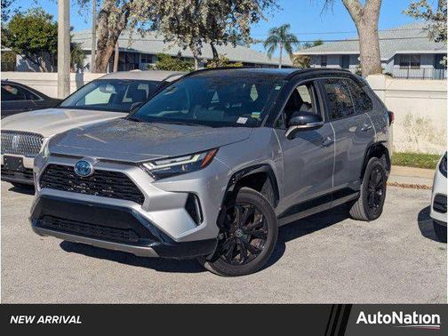 2024 Toyota RAV4 Hybrid SE