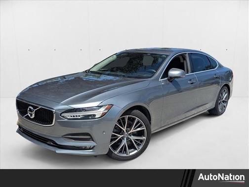 2018 Volvo S90 T5 Momentum