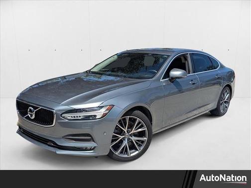 2018 Volvo S90 T5 Momentum