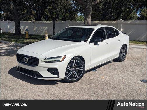 2019 Volvo S60 T5 R-Design