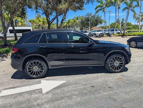 2022 Mercedes-Benz GLC 300 4MATIC