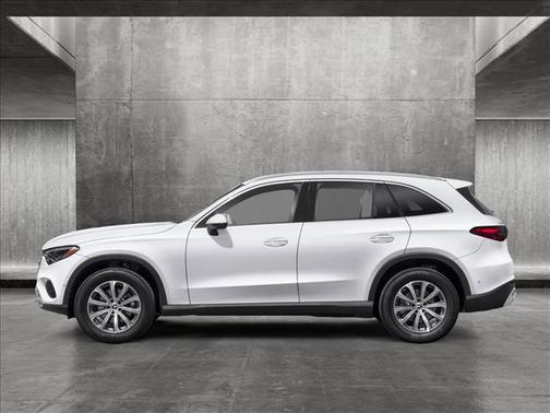 2025 Mercedes-Benz GLC 300 Base