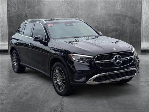 2025 Mercedes-Benz GLC 300 Base