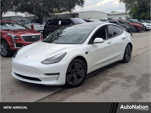 2023 Tesla Model 3 Standard Range
