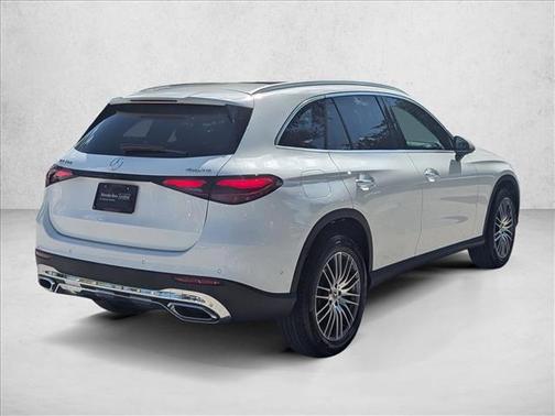 Polar White 2026 Mercedes-Benz GLC 300 4MATIC