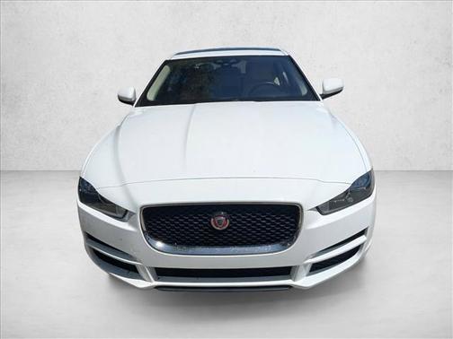 Polaris White 2017 Jaguar XE 25t