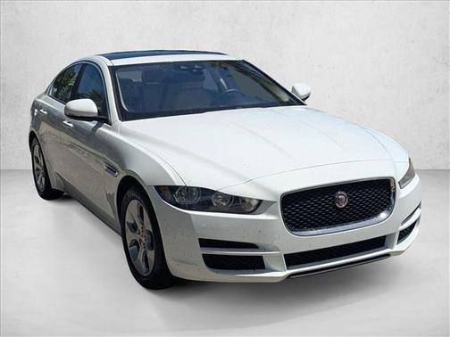 Polaris White 2017 Jaguar XE 25t