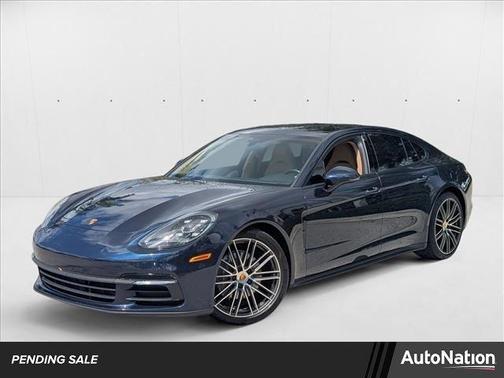 2018 Porsche Panamera RWD