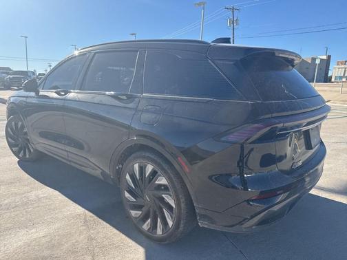 2024 Lincoln Nautilus Reserve