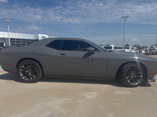 2023 Dodge Challenger R/T Scat Pack
