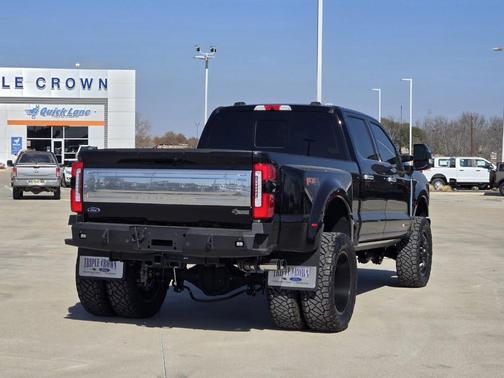 2026 Ford F-350 Platinum