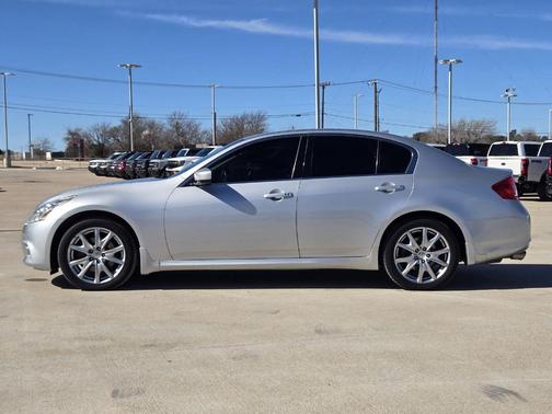 2012 INFINITI G37x Base