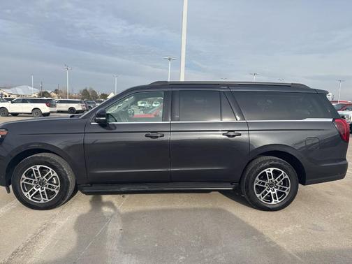 2025 Ford Expedition Max Active