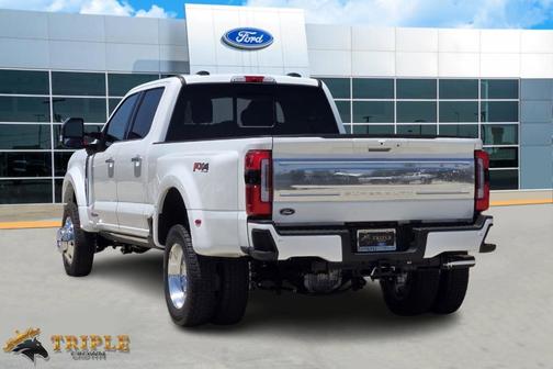 2025 Ford F-450 Platinum