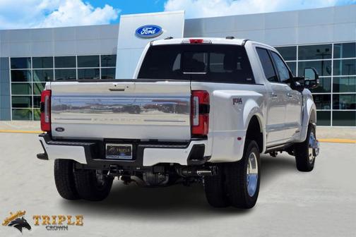 2025 Ford F-450 Platinum