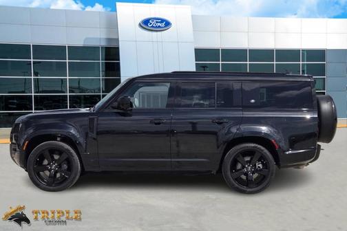 2024 Land Rover Defender P400 X-Dynamic SE