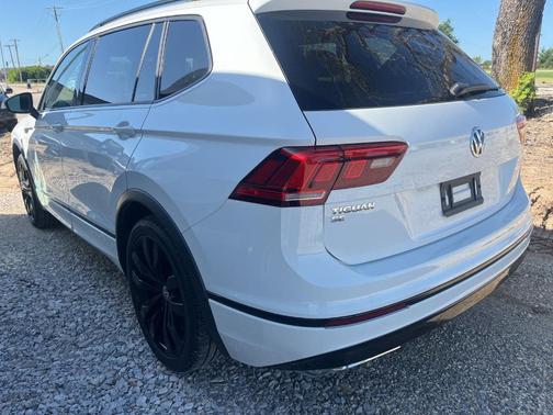2021 Volkswagen Tiguan 2.0T SE R-Line Black