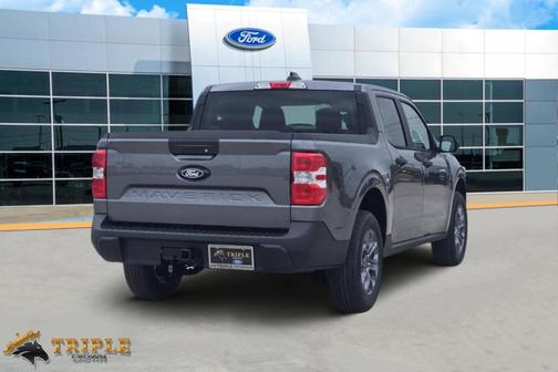 Carbonized Gray Metallic 2026 Ford Maverick XLT