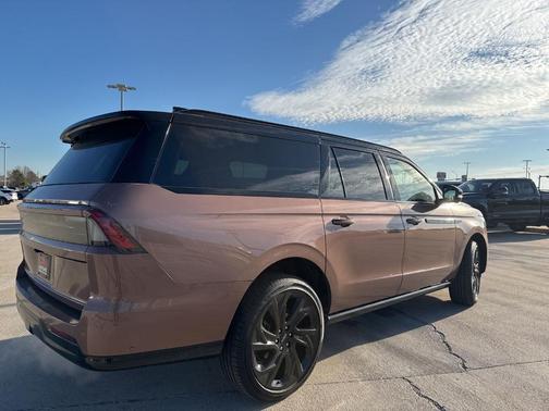 2025 Lincoln Navigator L Black Label