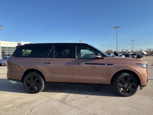 2025 Lincoln Navigator L Black Label