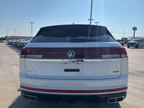 2024 Volkswagen Atlas Cross Sport 2.0T SEL R-Line