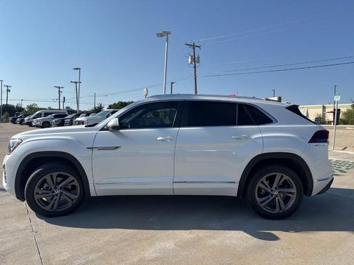 2024 Volkswagen Atlas Cross Sport 2.0T SEL R-Line