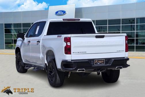 2022 Chevrolet Silverado 1500 Custom Trail Boss