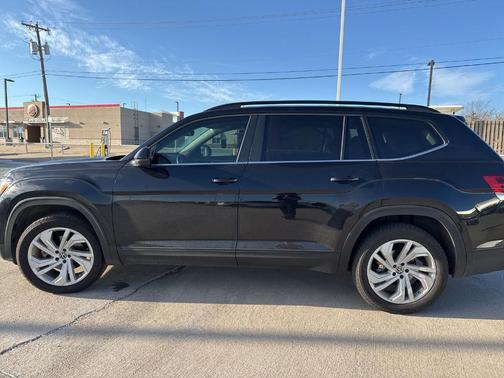 2021 Volkswagen Atlas 3.6 V6 SE w/ Technology