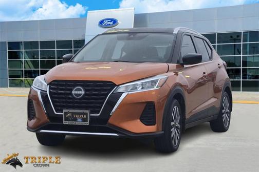 2022 Nissan Kicks SV