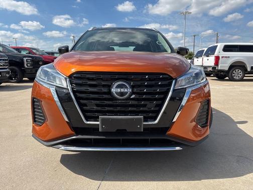 2022 Nissan Kicks SV